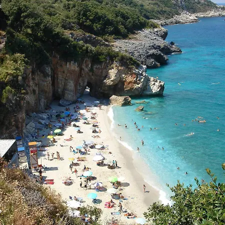 Petradi 3*