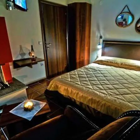 Hotel Petradi 3*