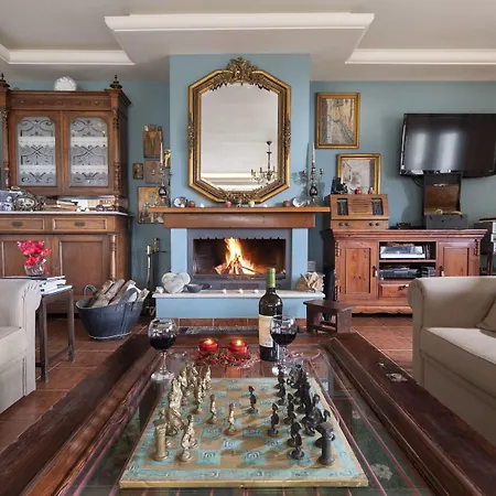 Отель Petradi 3*