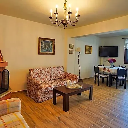Petradi Hotel Kalamaki (Thessaly)