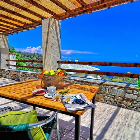 Отель Petradi Каламаки